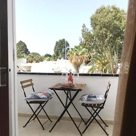 South Tenerife, Costa Del Silencio, Chaparral, * طوستا ديل سيلونثيو